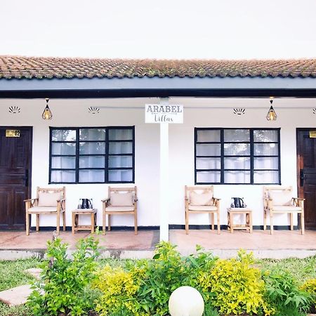 Arabel'S Place Riverside Villas Наньюкі Екстер'єр фото